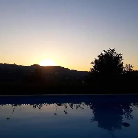 Δωμάτια σε οικογενειακή κατοικία Solar De Miragaia